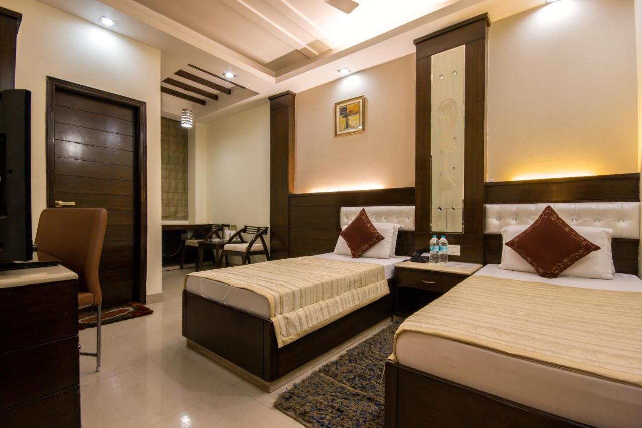 Hotel Aster Inn New Delhi Kültér fotó